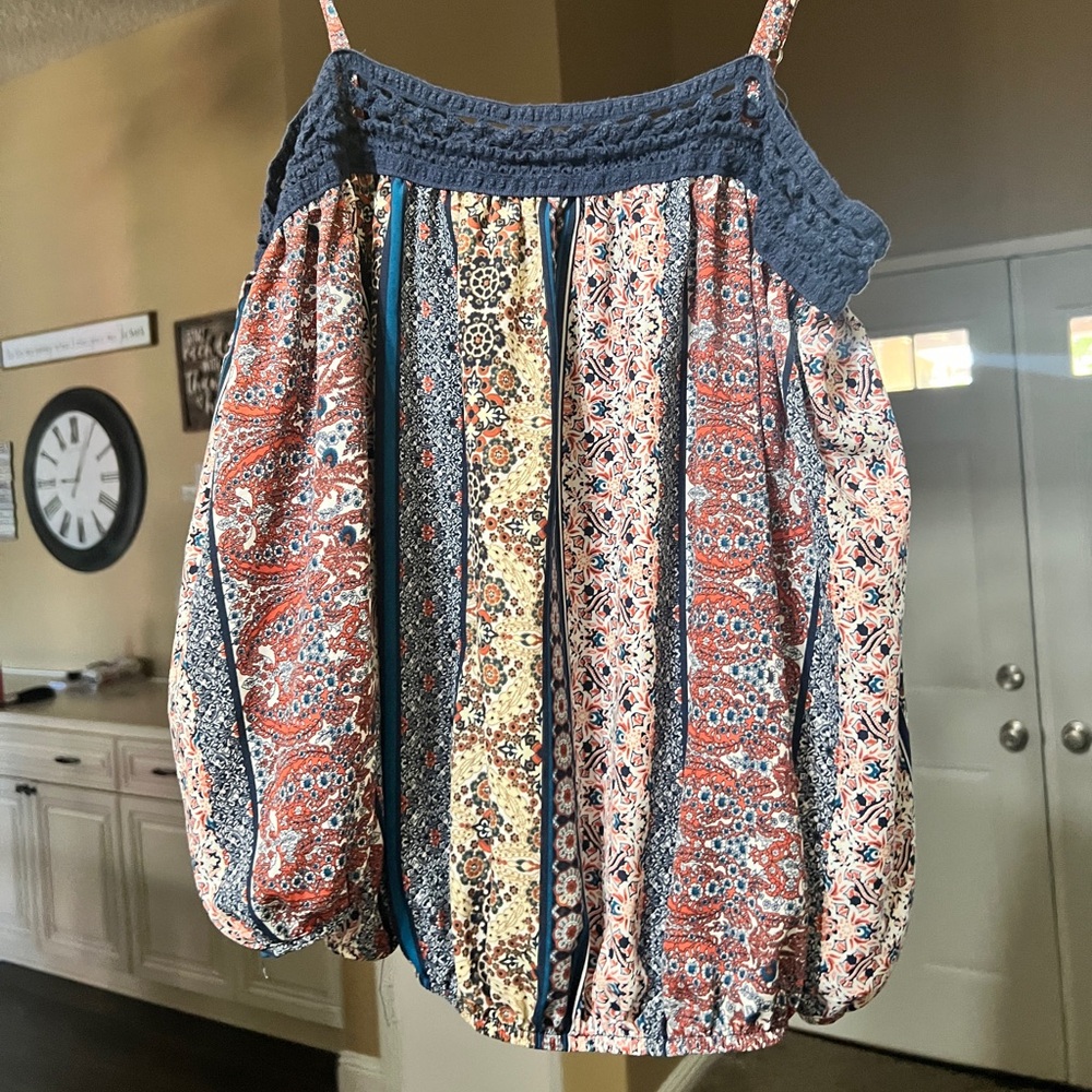 Iz Byer peasant top with crochet detail